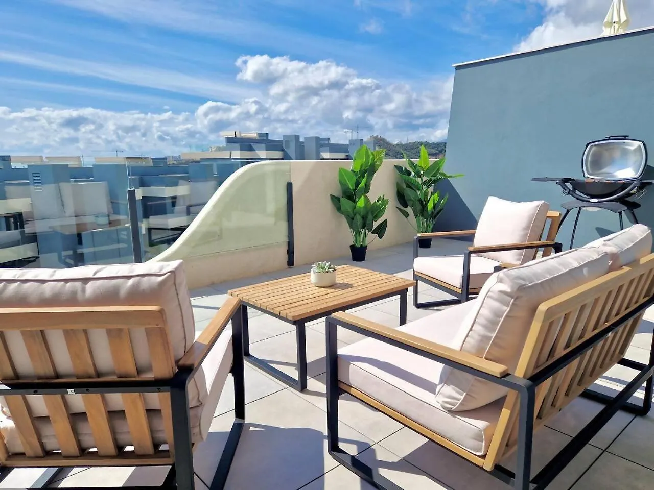 דירות אסטפונה Sr Oasis 325 2 Bdr Penthouse With Sea View 0*,  ספרד