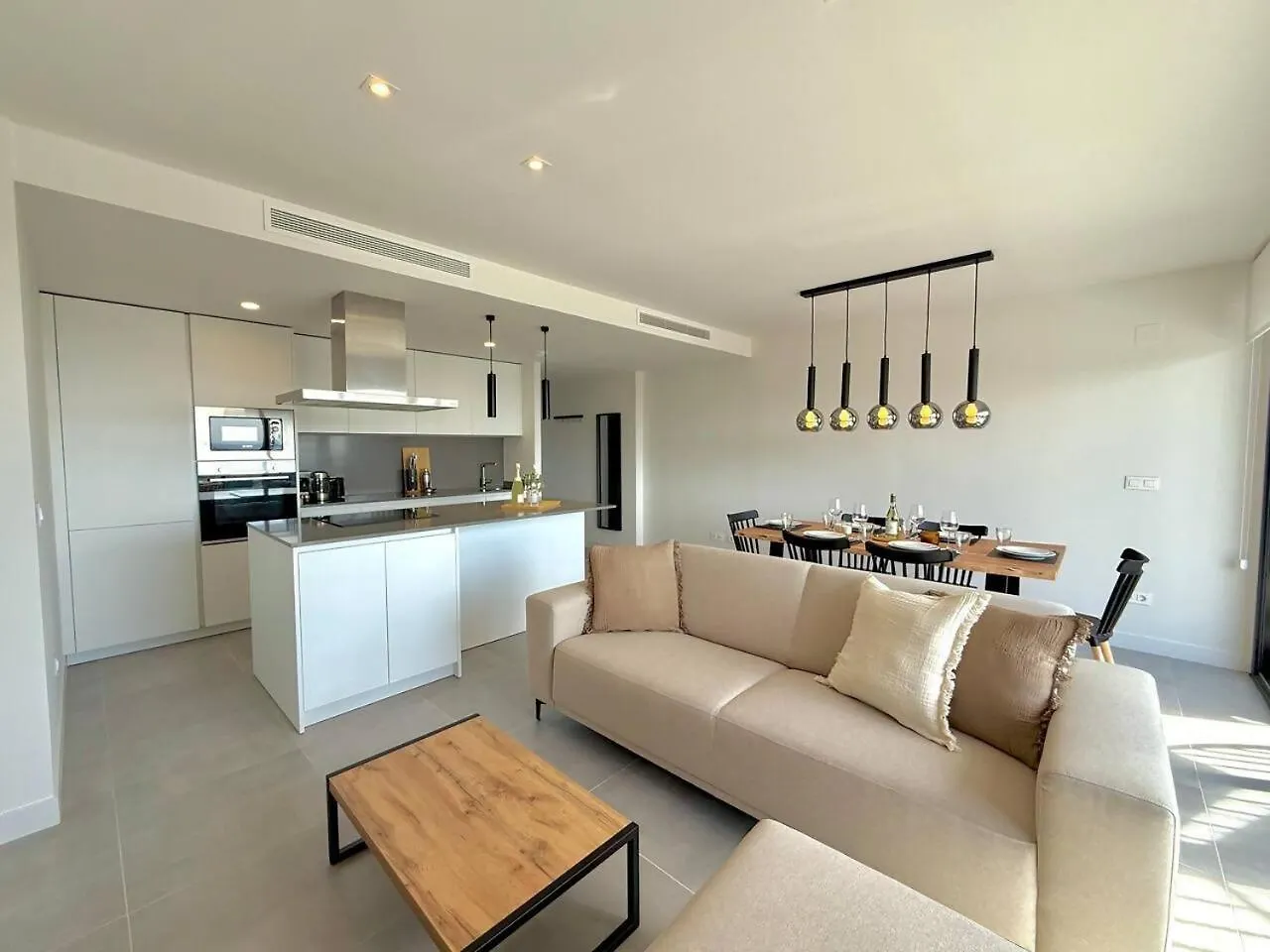 דירות אסטפונה Sr Oasis 325 2 Bdr Penthouse With Sea View ספרד